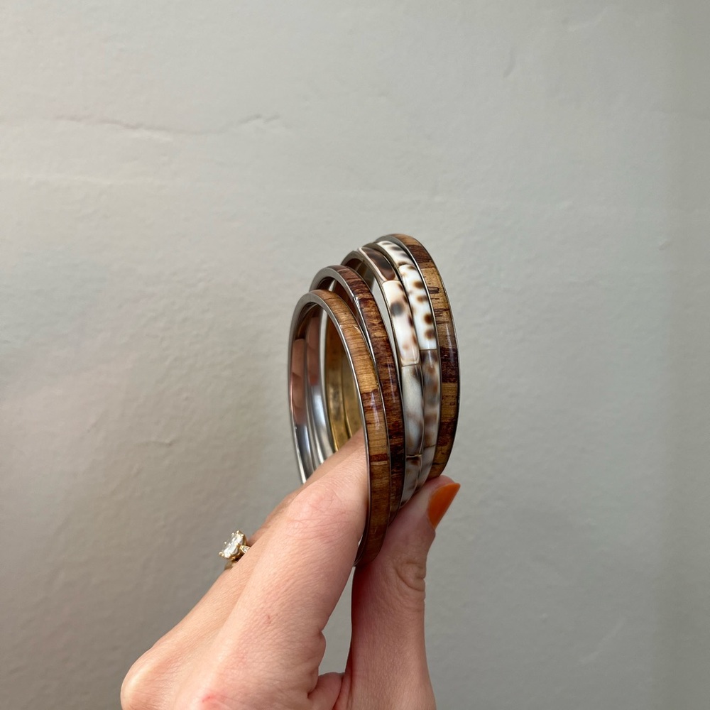 Brown & White Lightweight Metal Bangle Set